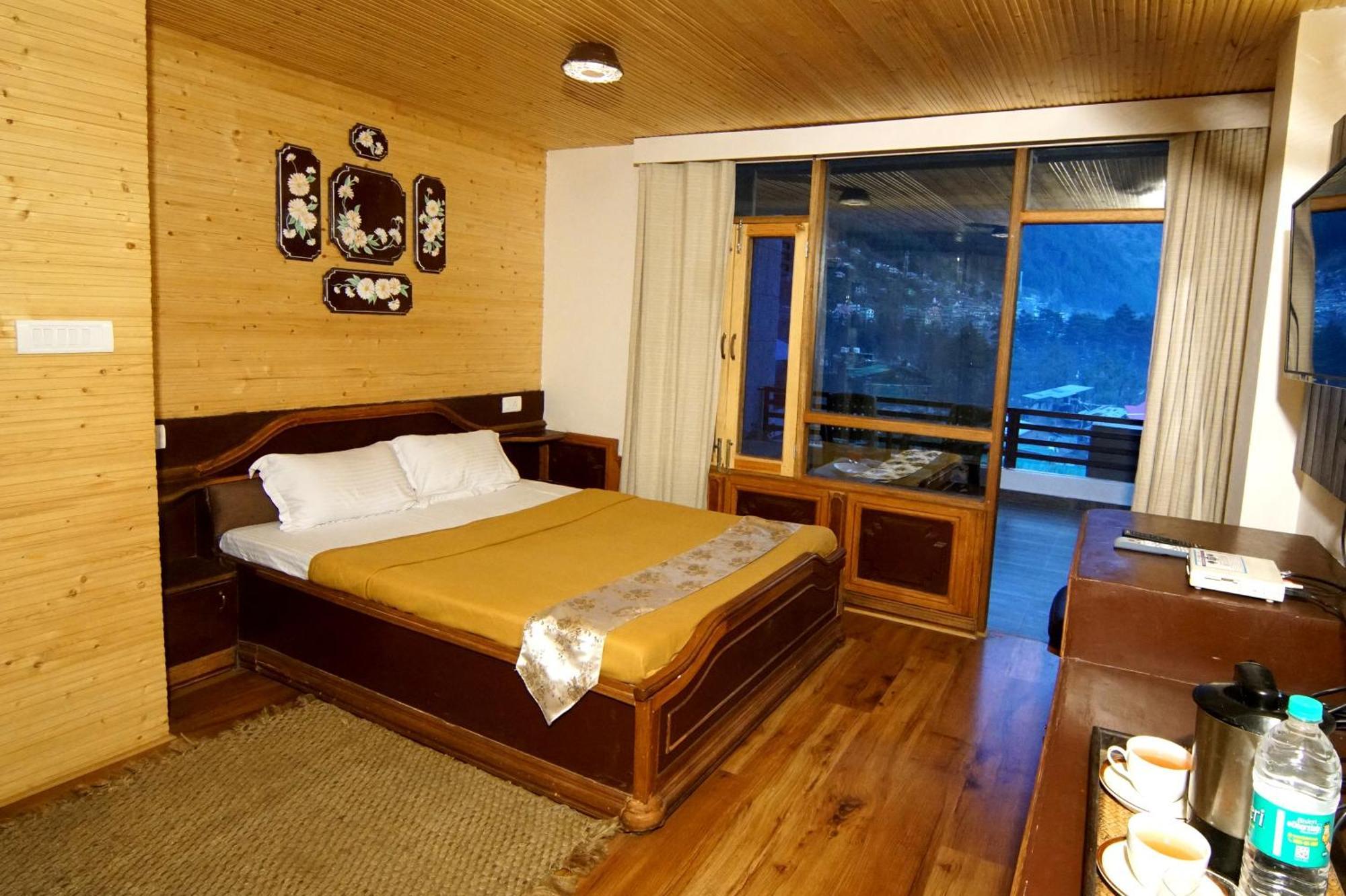 Hotel Daddy'S Inn Manali Near Gurudwara And Hadimba Devi Temple - Best Premium Hotel - Manali (Himachal Pradesh) — Photos 1